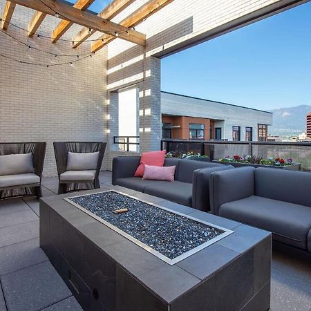 Appartamento Colorado Springs Luxurious Unit With Mountain View Esterno foto