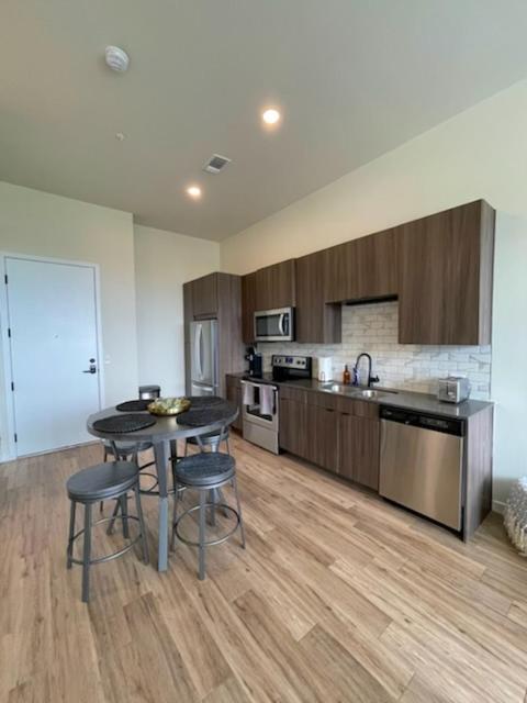 Appartamento Colorado Springs Luxurious Unit With Mountain View Esterno foto